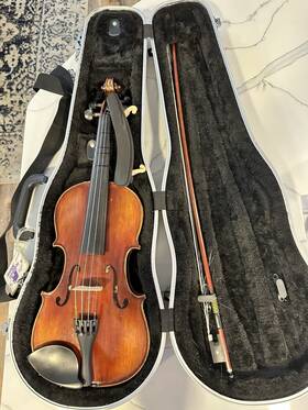 102420 Amati Amatis Fine Instruments Model #100 Violin Outfit Case Bow Rest