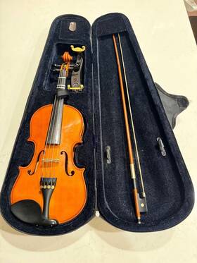 Cr-113 Carlo Robelli Student Violin With Case And Bow 1/2 Size