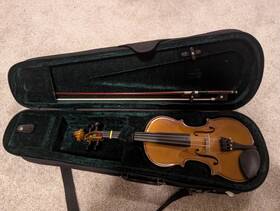 Cremona 688382007642 1/4 Cremon Premier Novice Series Violin Complete Outfit