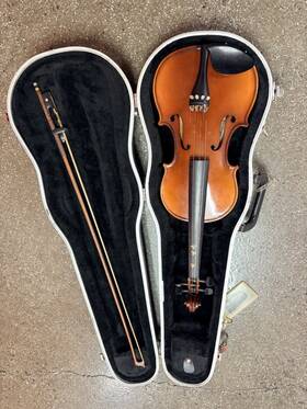 J. Balaton 4081 J. Violin With Bow And Case #4081 3/4