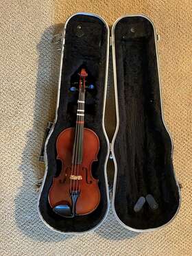 3588 Josef Lidl Violin With Case - 1/4 Size Praque Czechoslovakia