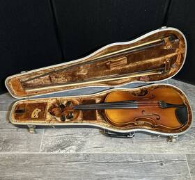 Knilling 15182 Karl Violin - Handmade In Germany Model No. 10/124 Glasser Bows