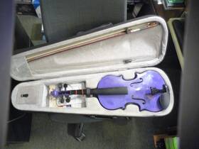 V44-pp Matico Beginners Purple Violin With Bow In Case As Is Read Description