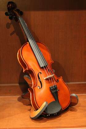 Mv228 Palatino Violin With Case 3/4 V/n 450 1/2 Very Nice Condition Bow