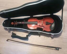 512830169 Strobel Violin 1/2 Size Bow And Hardcase Ser. W Glasser Chin Rest