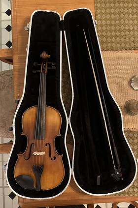 Wl46e4 W.m. Lewis & Son Somerset 4/4 Violin