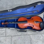 Skylark Brand Solid Wood Natural Varnish Beginner Violin MV:008 W/hard Case. Fixed Price $100.00.