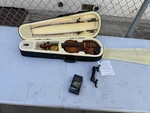 Cecilio CVN-200 Half Size Violin W/case And Bows Tunner Extras. Fixed Price $90.00.