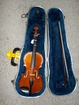 Used '99 Erich Pfretzschner Model 3011*1/4 Violin*w/bow&case*needsstringadjuster. Fixed Price $99.99.