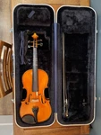 Samuel Eastman Vl 100 4/4 Violine With Hard Case, Bow, And Tuning Instruments. Fixed Price $550.00.