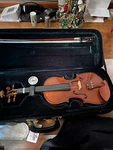 Cremona SV-150 Premier Student Series Violin Outfit 1/2 Size. Fixed Price $250.00.