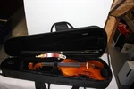 2015 Otto Benjamin ML-206 4/4 Right Handed Violin With Bow, Case & Shoulder Rest. Fixed Price $663.96.