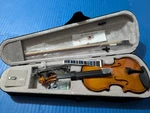 Debeijin Premium Kids Ready To Play 4/4 Violin - Handcrafted Beginner. Fixed Price $80.00.
