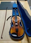 Reproduction Thomas Hulinzky Violin With Case And Bow. Fixed Price $179.99.