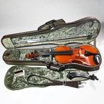 Suzuki Violin No. 520 (advanced), Japan, 1998, 4/4 - Full Outfit. Fixed Price $895.00.