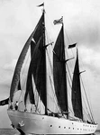 Hass Hans Oceanographer Austria And Lotte Waving From Th- Old Photo. Fixed Price $6.46.