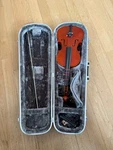 Yamaha YVN003 4-STRING 4/4 Violin With Case. Fixed Price $375.00.