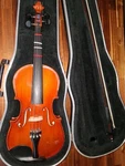 Hermann Beyer Violin E201/4 With Case & Bow 1999 4/4. Fixed Price $89.95.