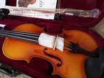 Yorray Violin 4/4 Full Size Kit For Adults Beginners With Case Ds. Fixed Price $64.95.