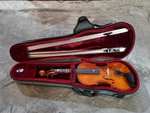 Anton Breton Violin Case, Bow & Chin-rest, Size: 1/2. Fixed Price $74.99.