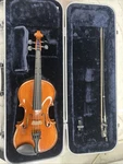 Samuel Eastman No. VL100 Size 1/2 2015 Slightly Damaged Repaired. Fixed Price $189.95.