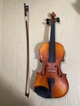 Suzuki 1/4 Violin Anno 2012 No. 230 With Bow Established 1887. Fixed Price $160.00.
