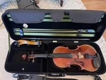 Intermediate/advanced Viola (handcrafted Scherl & Roth W/ Bow Shoulder Rest). Fixed Price $2600.00.