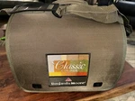 Benjamin Moore Classic Colors Paint Sample Heavy Duty Canvas Carry Case Dividers. Fixed Price $15.00.
