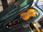 Cremona Model 130 3/4 Size Violin & Case W/chin Rest *no Fine Tuners Or Bow. Fixed Price $99.00.