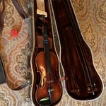 Scherl & Roth 3/4 Violin 301/C Brown Varnish W/ Case, Bow, Rosin, Chinrest. Fixed Price $200.00.