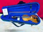 Stentor 1/4 Student Violin With Case & Bow Right-handed. Fixed Price $150.00.