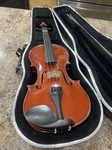 Scherl And Roth R20E4 4/4 Violin With Case. Fixed Price $139.00.