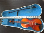 Suzuki Model 101RR Size 1/4 Violin, Japan 1985, With Case & Bow, Very Good Cond. Fixed Price $219.00.