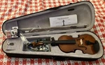 Debeijin Premium Kids Ready To Play 1/4 Violin - Handcrafted Beginner. Fixed Price $95.00.
