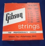 Gibson 940 Folk Bronze Silk & Steel Guitar Strings Set 60'S Nos Kalamazoo, Mi. Fixed Price $39.00.