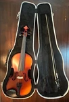 Maestro 3/4 Size Violin Outfit Hard Case & Bow Included. Fixed Price $100.00.