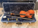 Samuel Eastman VL100 Size 4/4 Anno 2013 Violin W/ Hard Case, Bow, & Tuning Equip. Fixed Price $450.00.